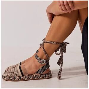 Amambaih Camilla Wrap Flatform Espadrilles Sand 40 NEW